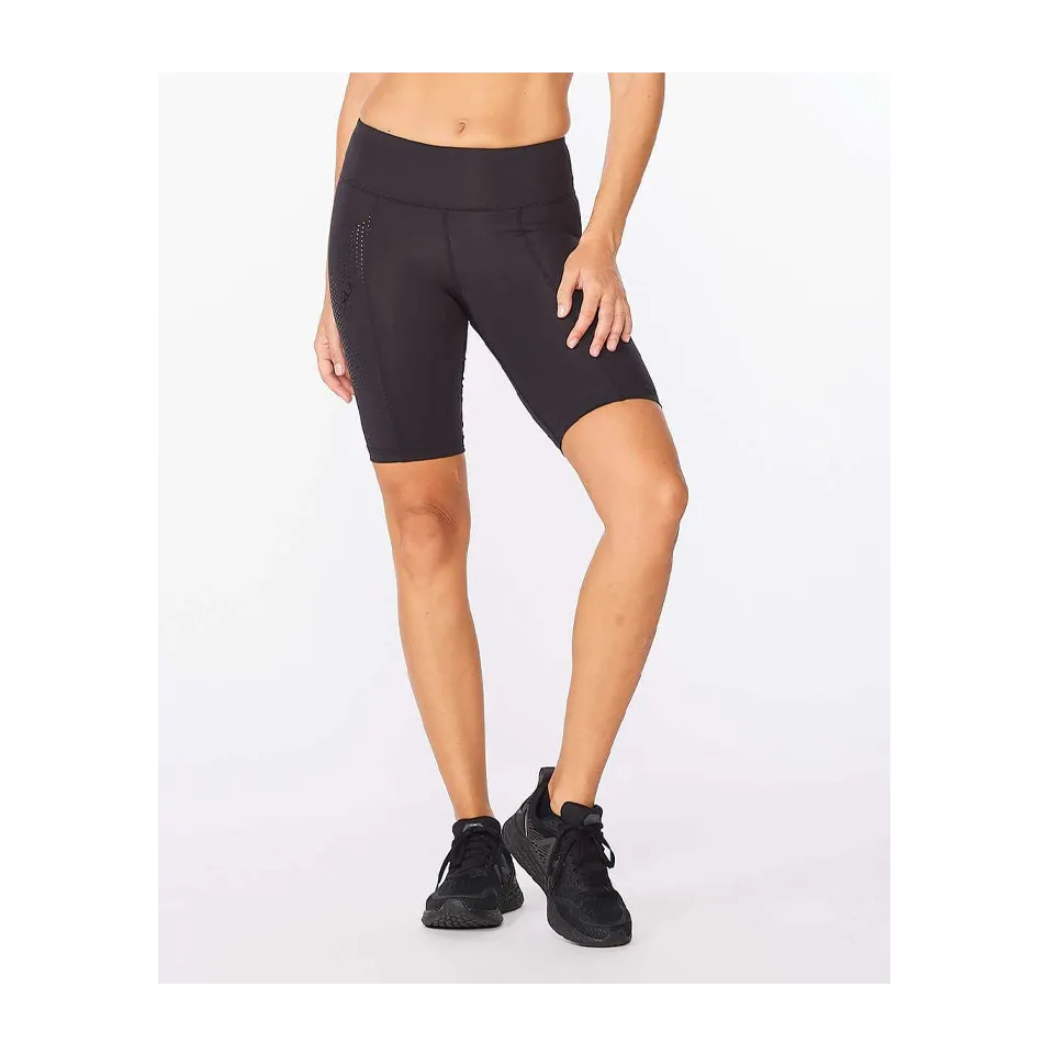 2XU Women's Motion Mid-Rise Compression Shorts Black/Dotted Black