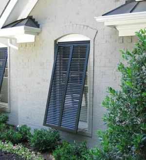 64" x 45" Hi-Visibility Bahama Shutter