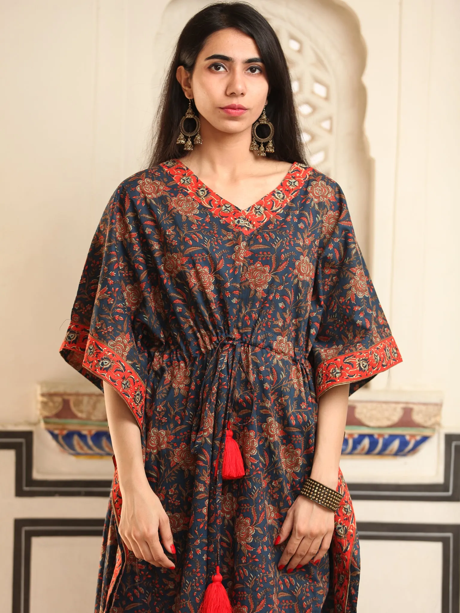 Ambar Najzam Kaftan