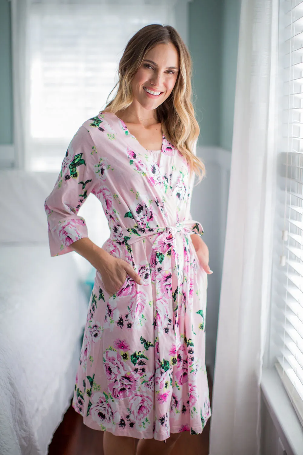 Amelia Robe