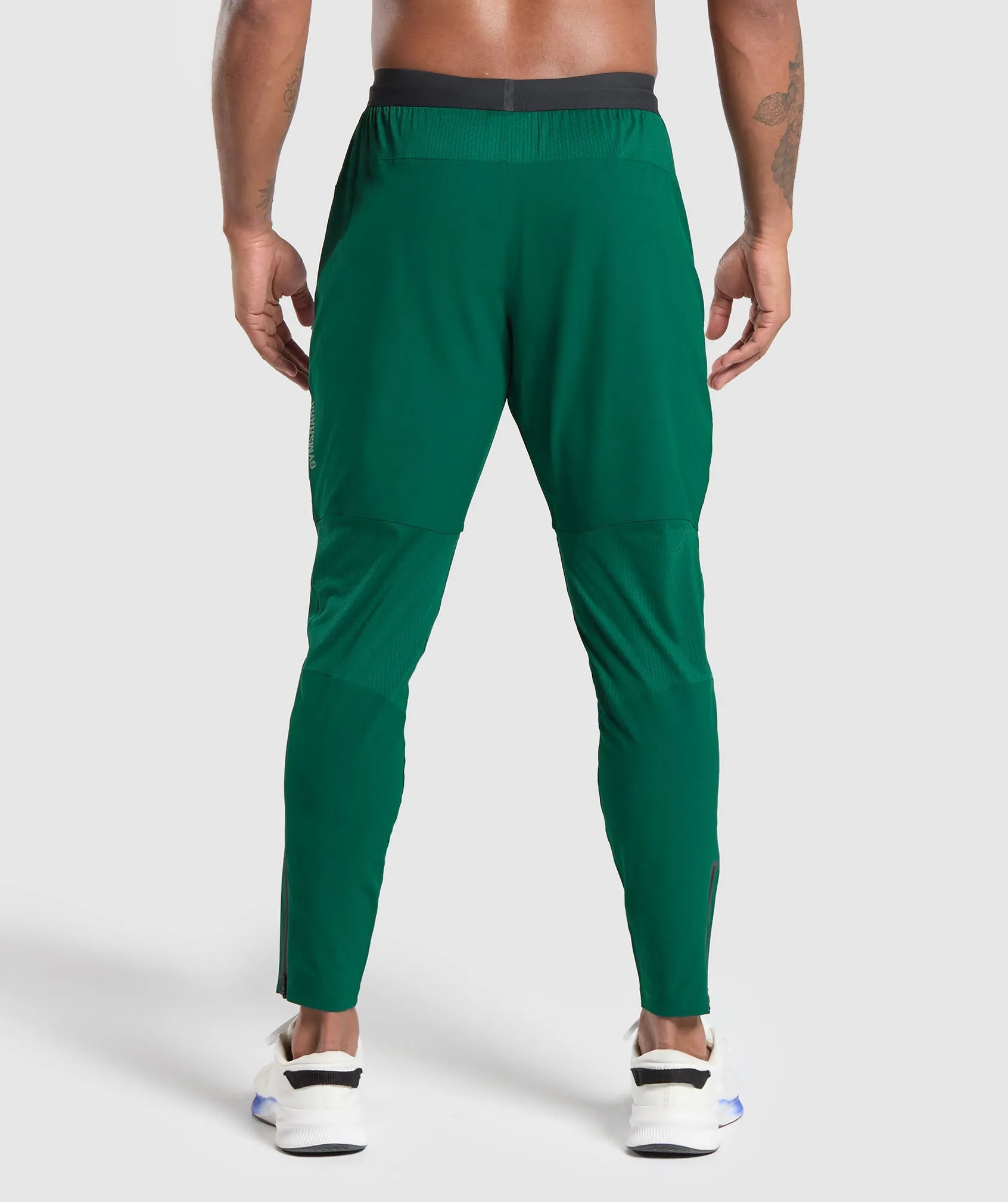 Gymshark Hybrid Woven Joggers - Woodland Green