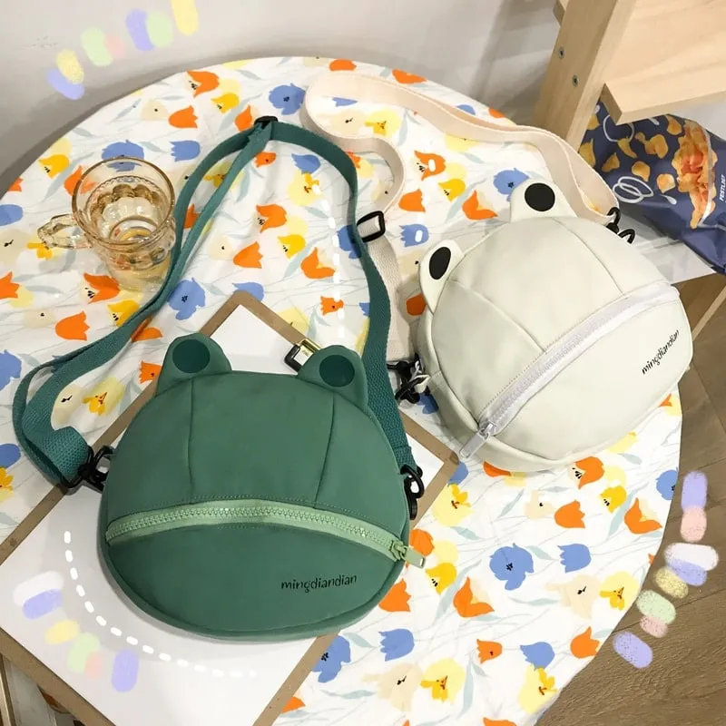 Kawaii Frog Small Round Bag