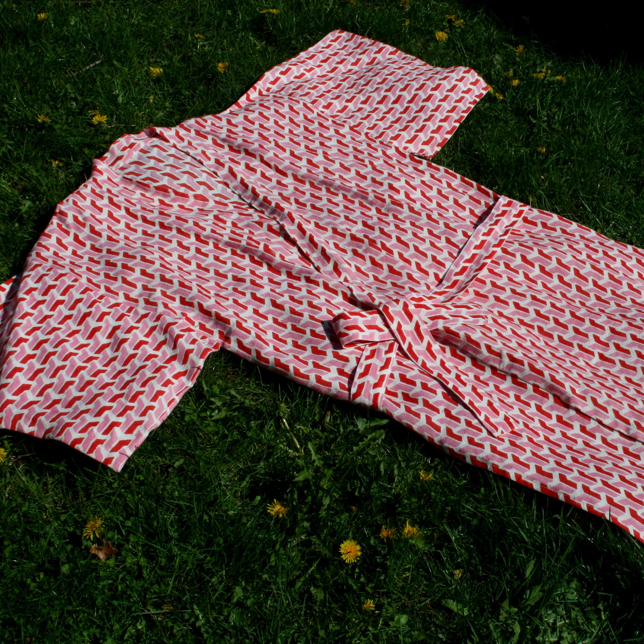 Lena Robe in Pink Chevron Linen
