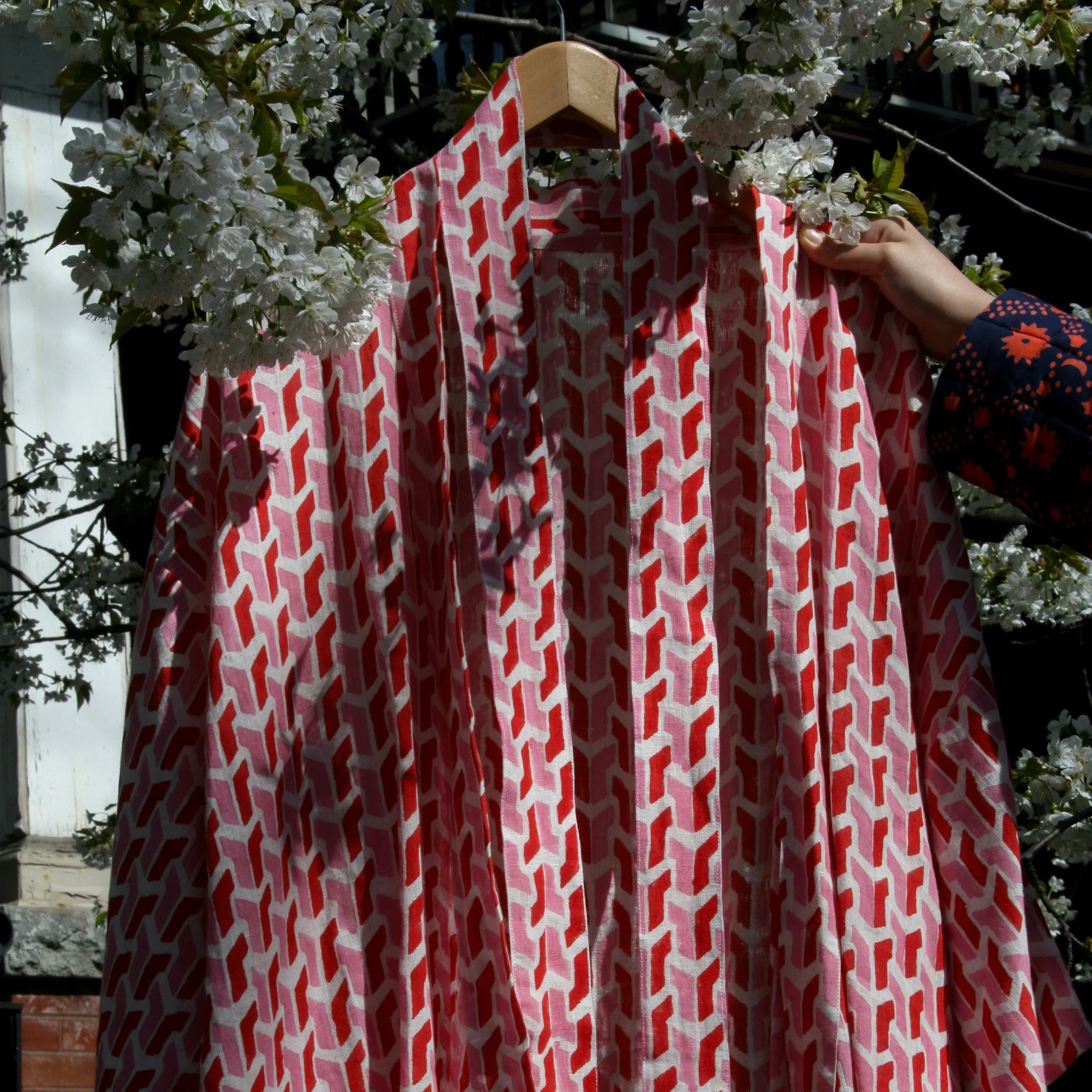 Lena Robe in Pink Chevron Linen