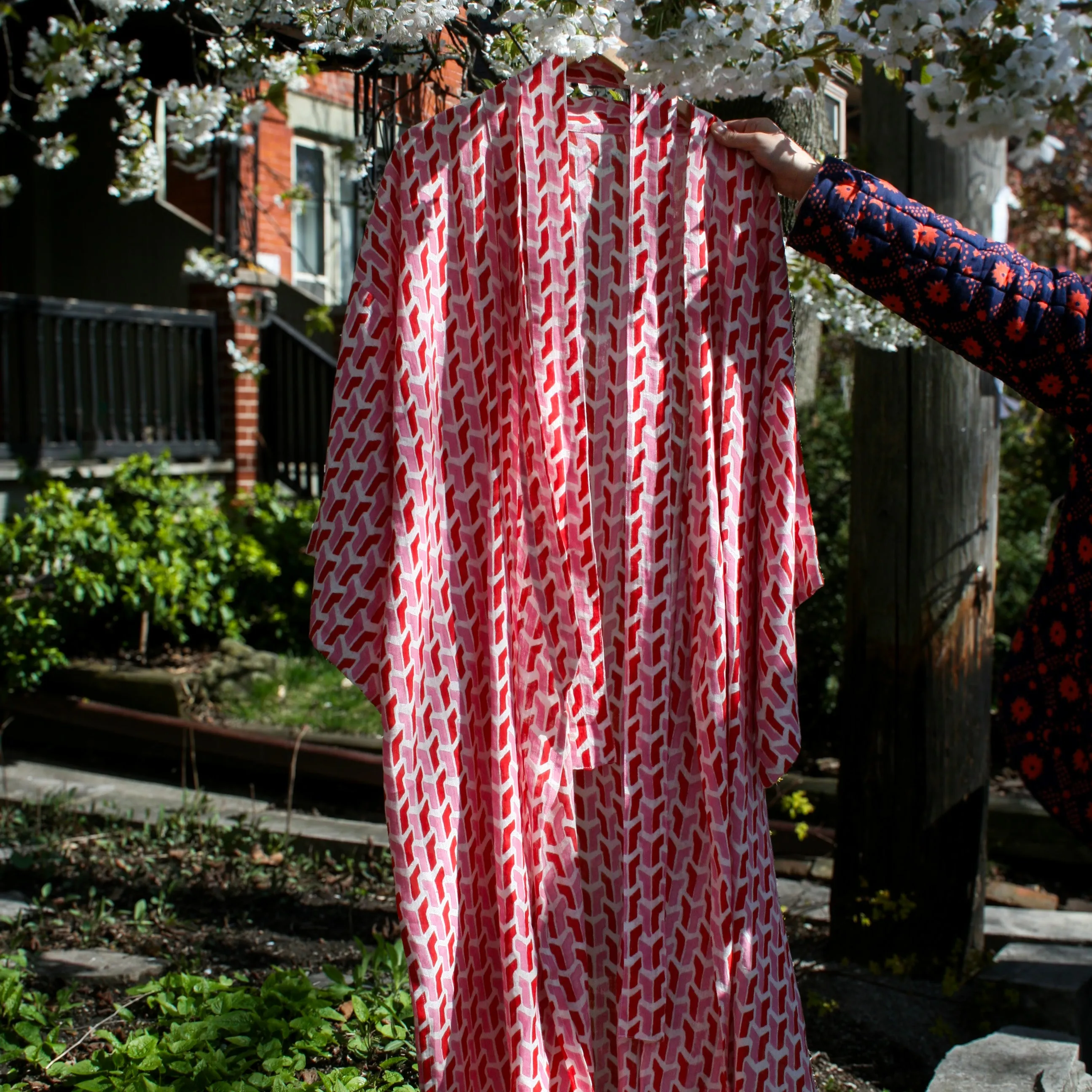 Lena Robe in Pink Chevron Linen