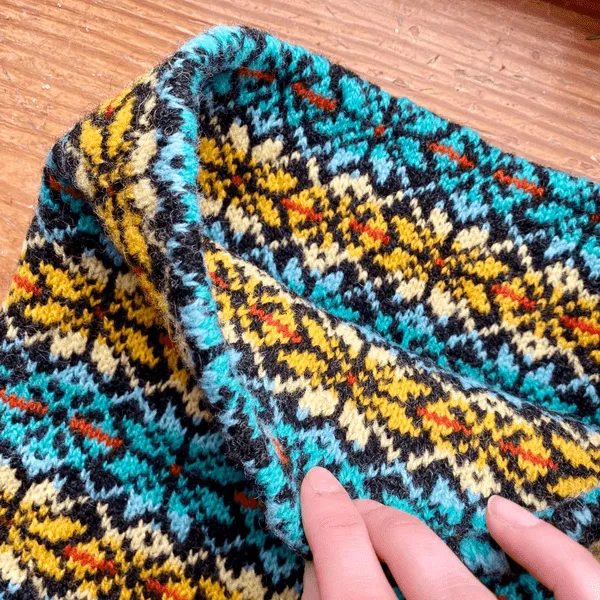 Radiant Star Cowl Yarn Set