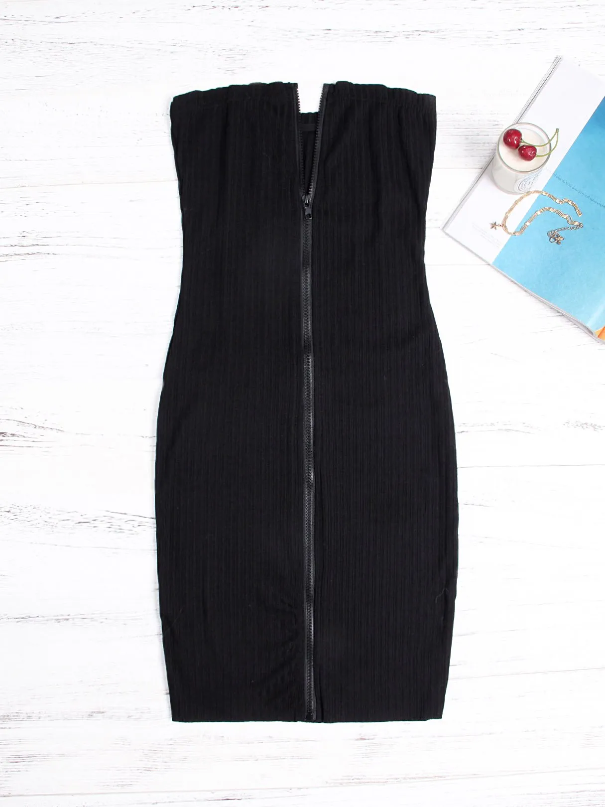 Wholesale Black Off The Shoulder Sleeveless Plain Zip Back Backless Dresses